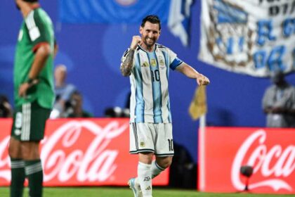 ميسي يحقق ثلاثية ويحصد لقب هداف كأس العالم التاريخي مع الأرجنتين