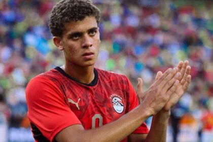 النادي الكوم الأحمر يطالب بحقوق لاعبه حمزة عبد الكريم من الأهلي وبرشلونة