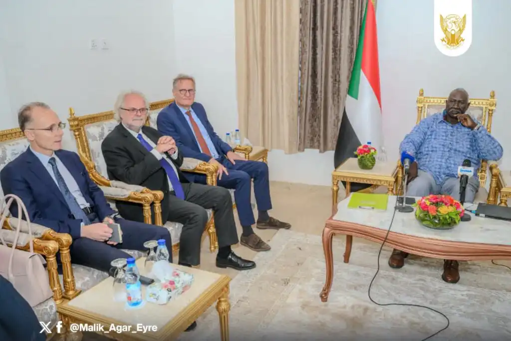 نائب رئيس مجلس السيادة يطالب سفراء الاتحاد الأوروبي بمواقف واضحة لدعم السودان.