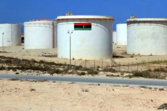 الاتفاق على وحدة الإدارات يفتح الباب أمام استثمارات النفط الأميركية في ليبيا