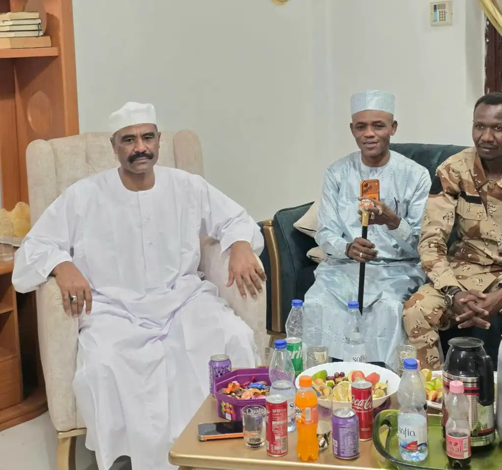 جدل واسع يثير لقاءات القائد المنشق النور القبة وقيادي آخر في الخرطوم