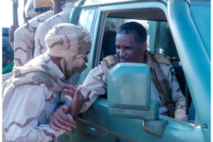 فشل حميدتي في اقناع مرتزقة جنوب السودان بالعودة للقتال بسبب تأخر رواتبهم.