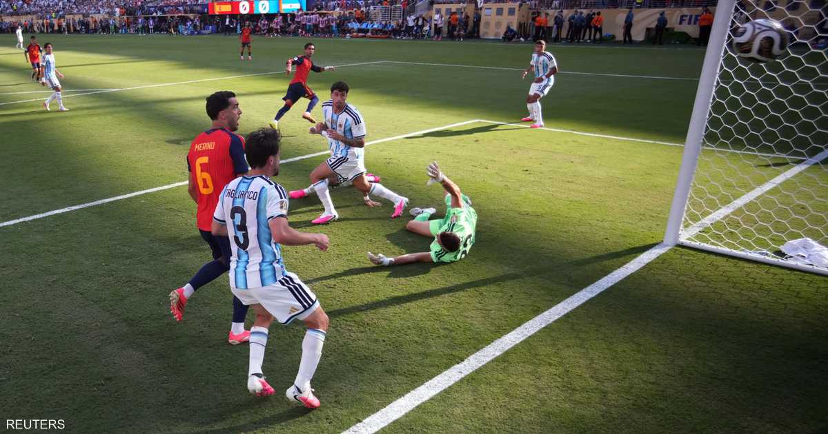 إسبانيا تحقق فوزاً قياسياً على الأرجنتين في المباراة النهائية لمونديال أميركا الشمالية بتعادل إضافي