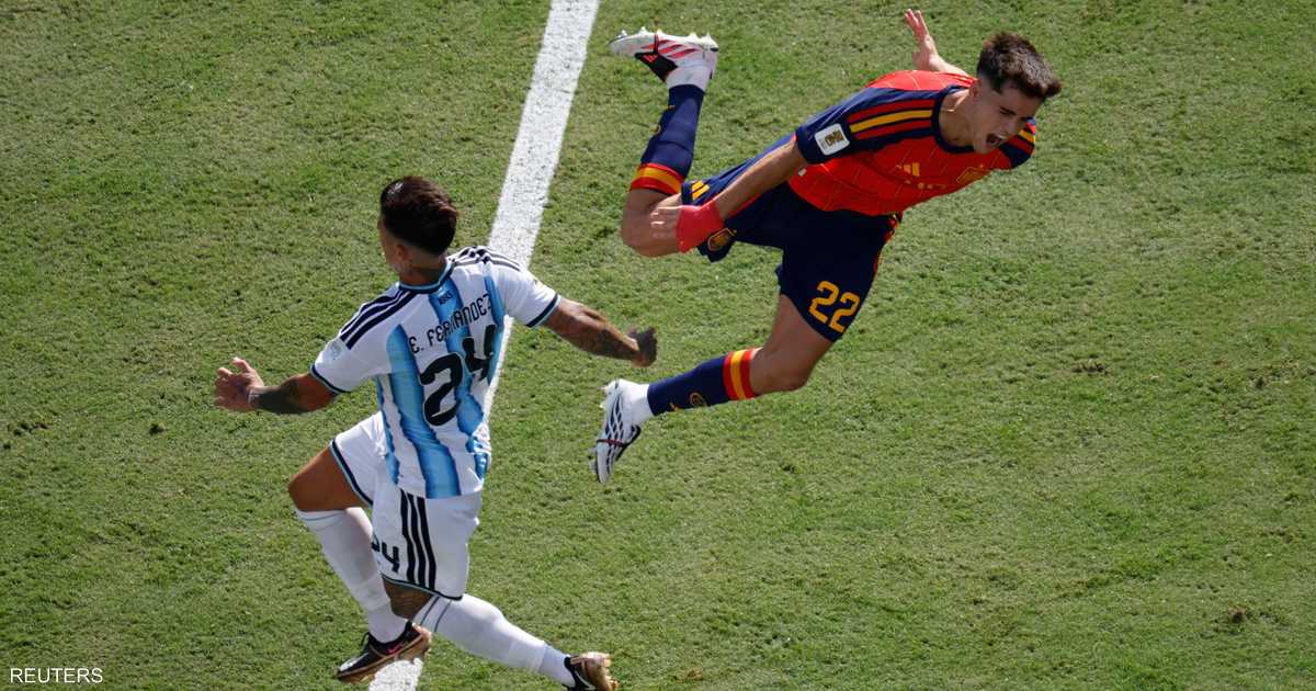 فيرنانديز يصبح أول لاعب يتعرض للطرد في نهائي كأس العالم منذ 2010