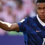 كيليان مبابي يحصد جائزة الحذاء الذهبي بسبع أهداف في كأس العالم 2026