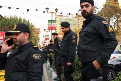 اغتيال رجل دين سني بارز في سيستان وبلوشستان الإيرانية يثير تساؤلات جديدة حول الأوضاع في المحافظة.