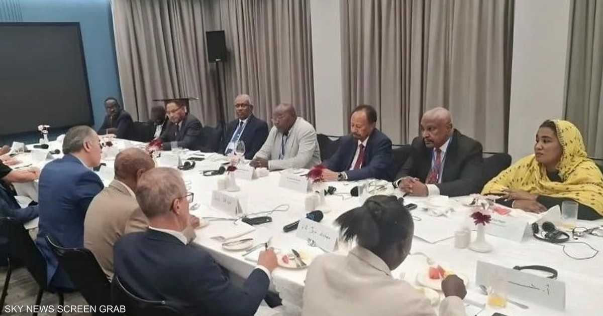 المشاركون يناقشون تطورات الأوضاع السودانية ويسعون لوقف الحرب وتسوية سياسية