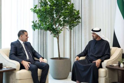 الرئيس الإماراتي ورئيس حكومة ليبيا يبحثان العلاقات الثنائية والقضايا الإقليمية