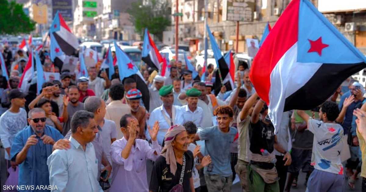 احتجاز آلاف في حضرموت وعدن وأبين رفضا للوصاية على القرار الجنوبي