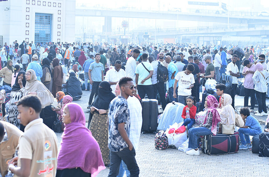 السودان: شرط وثيقة سفر لعودة طوعية المواطنين عبر القاهرة