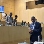 السفير السوداني السابق نور الدين ساتي يعود بورقة سياسية لحل الأزمة.