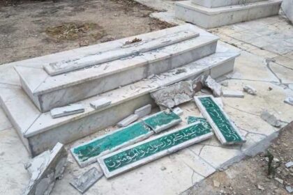 تخريب أضرحة رموز سياسية وطنية بمقبرة الجلاز في تونس وتوقيف مشتبه به.