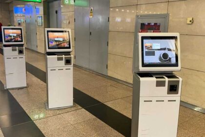 المنظومة الجديدة لتأشيرة الوصول تعتمد على رمز الاستجابة السريعة بدلاً من الطابع التقليدي