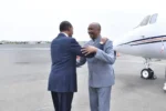 البرهان يصل أسمرا لبحث تعزيز العلاقات والتنسيق مع إريتريا