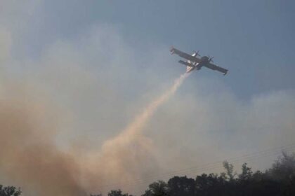 إجلاء آلاف من منازلهم بسبب حرائق غابات هائلة في فرنسا وإسبانيا