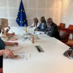 وزير المالية يلقي إحاطة حول الأوضاع السودانية لمسؤولين أوروبيين في بروكسل.
