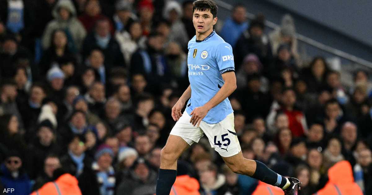 عبد القادر خوسانوف يوقع عقدا جديدا لخمس سنوات مع مانشستر سيتي