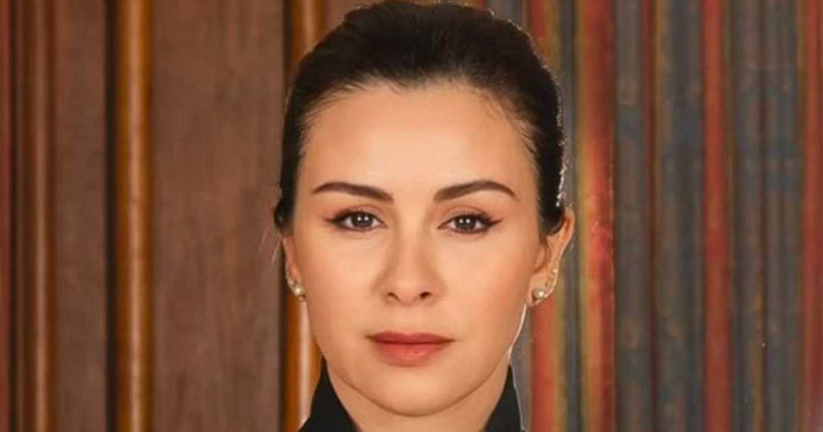 سفيرة الكويت لدى واشنطن ترد على تقرير وول ستريت جورنال وتدعو إلى تصحيحه.