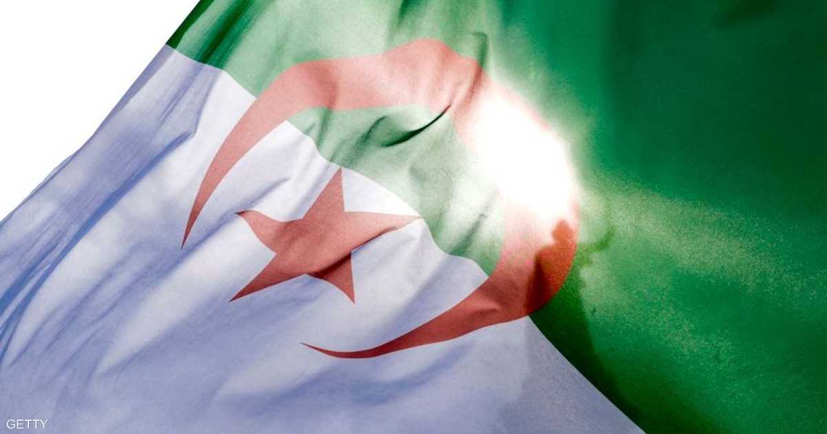 التربية تؤجل تدريس الفرنسية عاما وتعزز الإنجليزية بداية من 2026