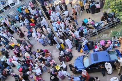 لجنة الأمل توقف رحلات عودة السودانيين من مصر بسبب اشتراطات جديدة من وزارة الداخلية السودانية