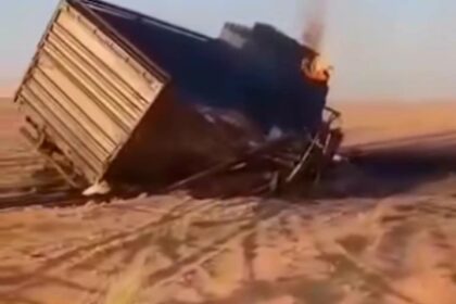 الجيش السوداني يضرب أسطول إمدادات الدعم السريع في دارفور.