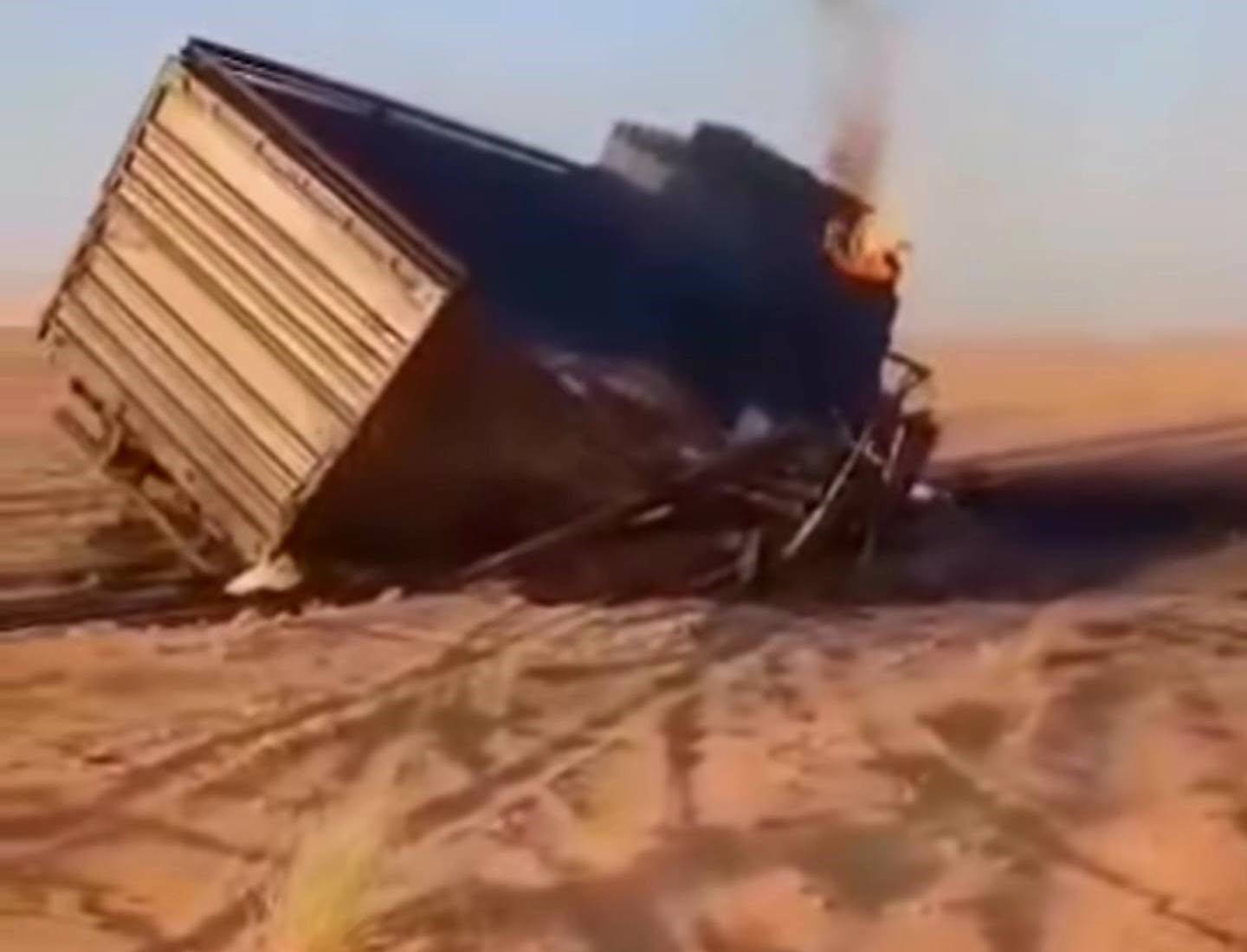 الجيش السوداني يضرب أسطول إمدادات الدعم السريع في دارفور.