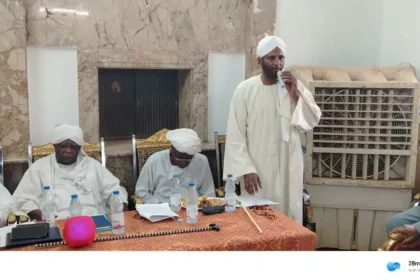 حزب الأمة القومي ينقل نشاطه الرسمي إلى أمدرمان ويستمع إلى مطالب القواعد.