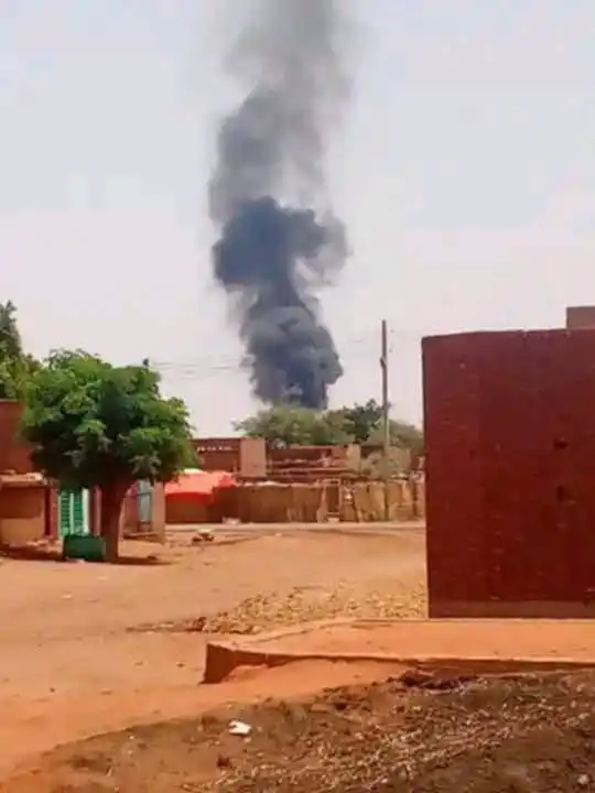 الجيش السوداني يدفع تعزيزات إلى المسلمية وينفى سيطرة قوات الدعم السريع بعد هجمات مزدوجة بالرهد.