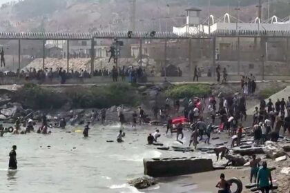 ارتفاع حصيلة ضحايا محاولات العبور بسبتة إلى 18 شخصاً