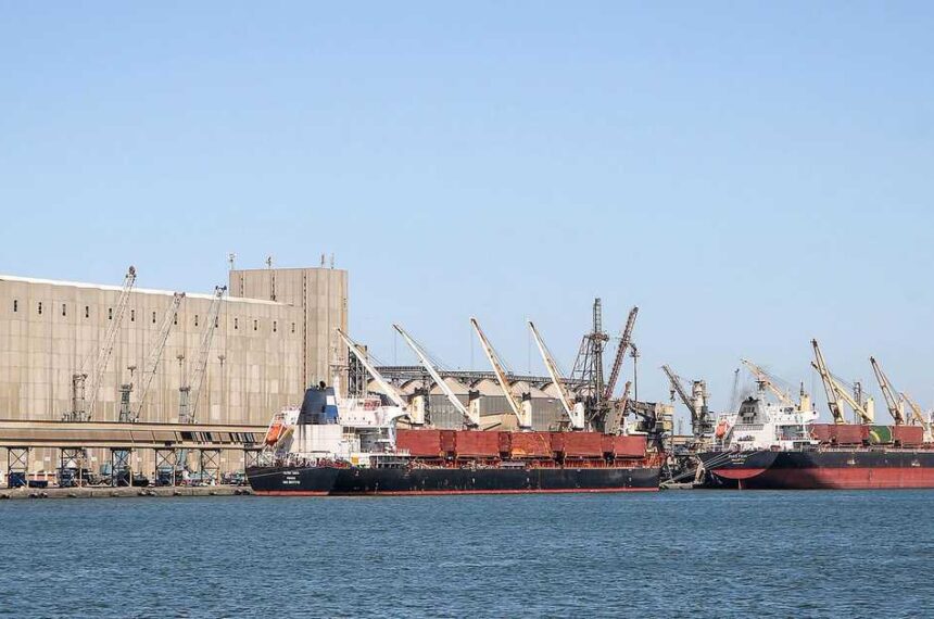 إيران وميليشياتها تتبنى استهداف المصالح الأميركية والنفطية في إطار سعيها التأثير على الإمداد العالمي للطاقة.