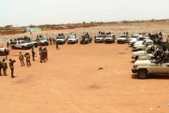 انشقاق 280 مقاتلاً من قوات الدعم السريع وانضمامهم إلى الجيش السوداني في أمدرمان.