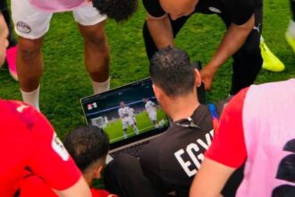 محمود سليم يقدم درساً في الاحترافية والتفاصيل قبل ركلات الترجيح مع أستراليا.