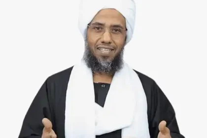 السعي في طلب الرزق الحلال والتحذير من تزوير شهادات الخبرة.