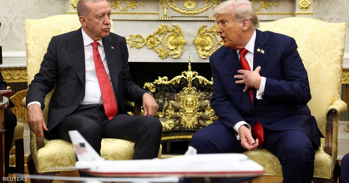 ترامب يفكر في بيع طائرات إف-35 لتركيا رغم القيود القانونية