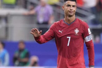 رونالدو ينهي مسيرته المتتالية في المونديال بفشل منتخب البرتغال في التأهل للدور النصف النهائي.
