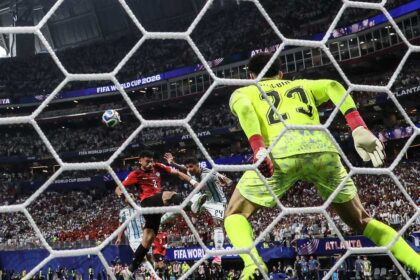 مصر والأرجنتين يتعاديان 2-2 في مباراة مثيرة بتصفيات كأس العالم
