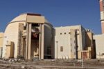 قذيفة أميركية سقطت قرب محطة نووية في إيران.