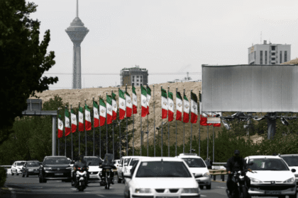 العقوبات الأميركية تستهدف رجل الأعمال الإيراني زانجاني وشبكته وتعقوبات أوروبية على قضاة ونيم صالحي