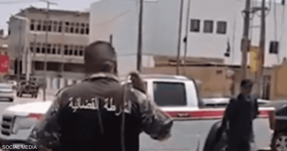 توسع نشاط الجماعات المتشددة في ليبيا من المواجهة العسكرية إلى فرض تفسيرها للشريعة الإسلامية عبر استهداف التراث وفرض قيود اجتماعية واختراق المؤسسات.