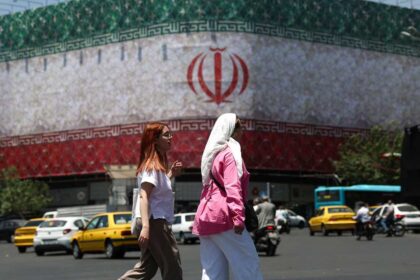واشنطن تؤكد ملتزمة إيجاد حل مع إيران وتستمر المحادثات الفنية رغم التصعيد العسكري