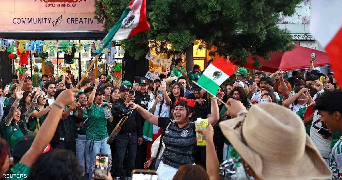 انخفاض أسعار تذاكر ربع نهائي كأس العالم بعد خروج أميركا والمكسيك.