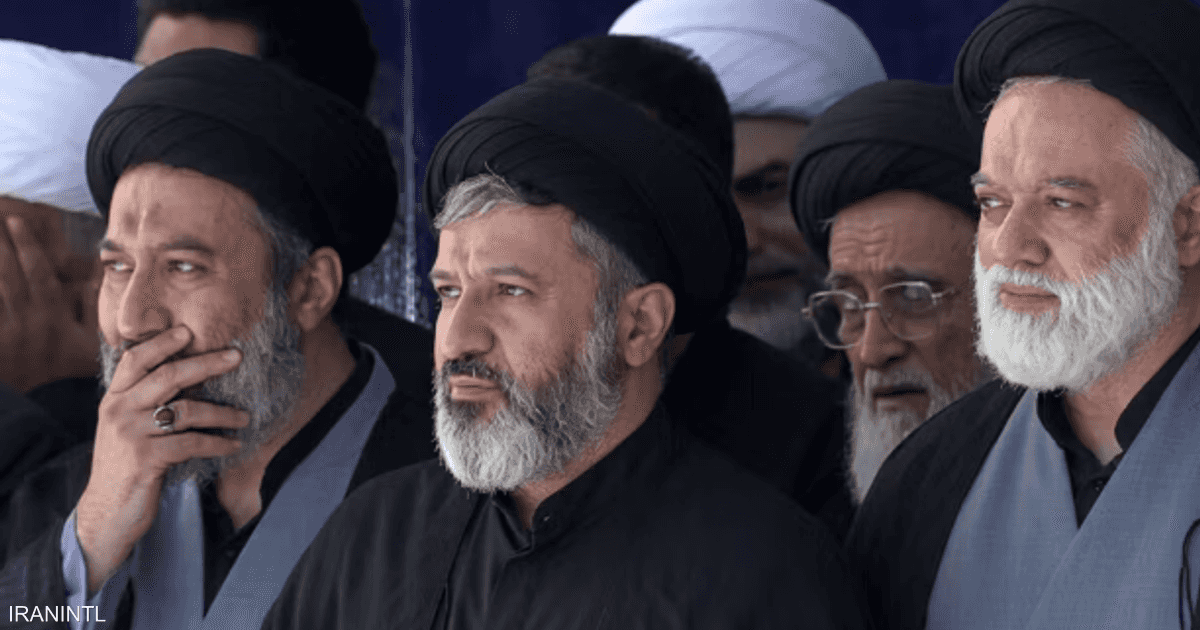 إخوة خامنئي يظهرون في أول ظهور علني منذ اندلاع الحرب على إيران