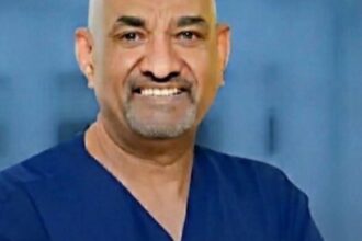 نجاح طبيب سوداني في علاج حالة عقم بعد زراعة الحيوانات المنوية المحفوظة في مختبر الدكتور سليمان الحبيب بالرياض.