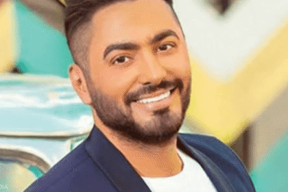 الجدل يتصاعد حول أسعار تذاكر حفل تامر حسني في الساحل الشمالي ومدى تبنّيها الجماهيري