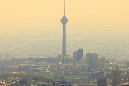 انفجار يسمع في ضواحي طهران وأميركا تؤكد استمرار محادثات السلام مع إيران