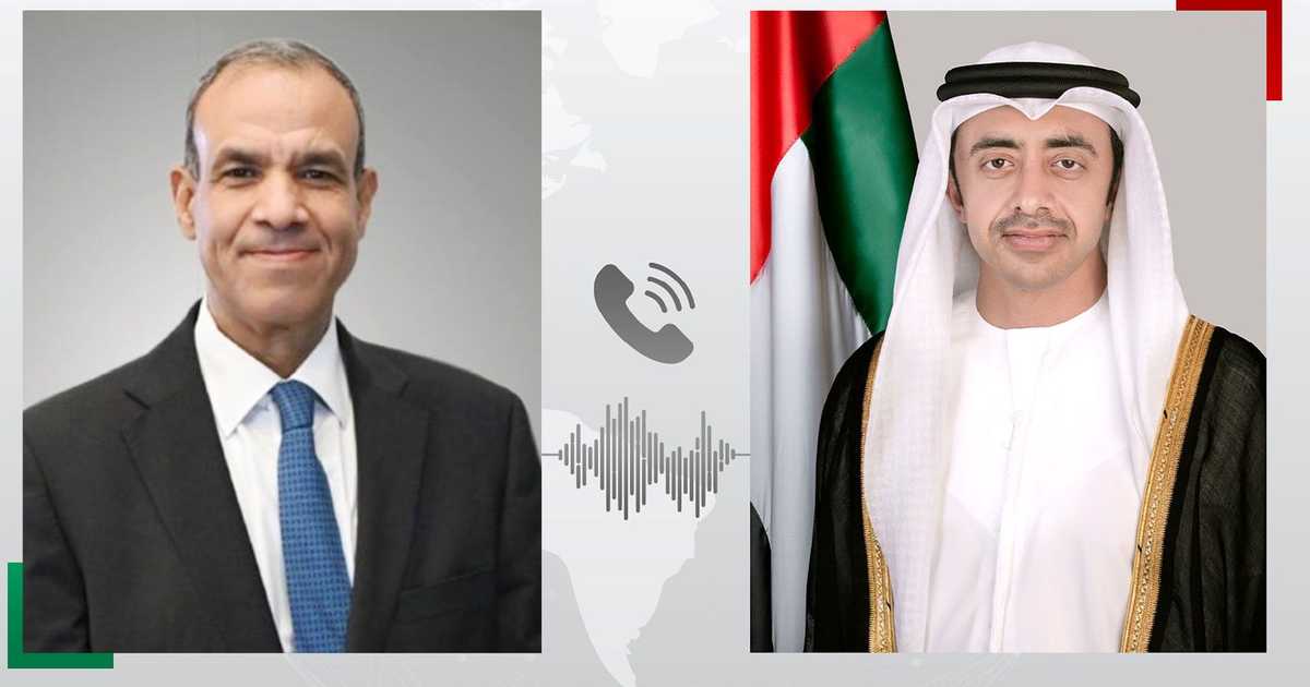 بحث وزيرا خارجية الإمارات ومصر مستجدات الأوضاع الإقليمية خلال اتصال هاتفي.