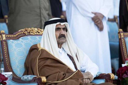 رئيس دولة الإمارات ينعى أمير قطر السابق ويقدم تعازيه لقطر الشقيقة.