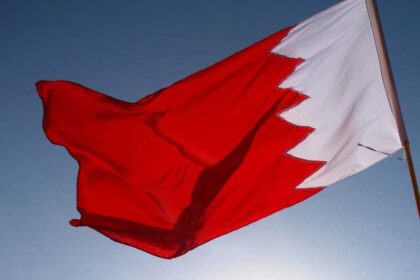 البحرين تطلق إنذاراً وتؤكد جاهزيتها للدفاع عن نفسها ضد الاعتداءات الإيرانية
