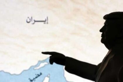 الولايات المتحدة تهاجم القدرات الإيرانية ذات الصلة بمضيق هرمز وتؤكد احتمال الاتفاق مع طهران
