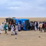 انقلاب حافلة سياحية في الزهتيب يودي بحياة رجل وطفل ويصيب 18 آخرين